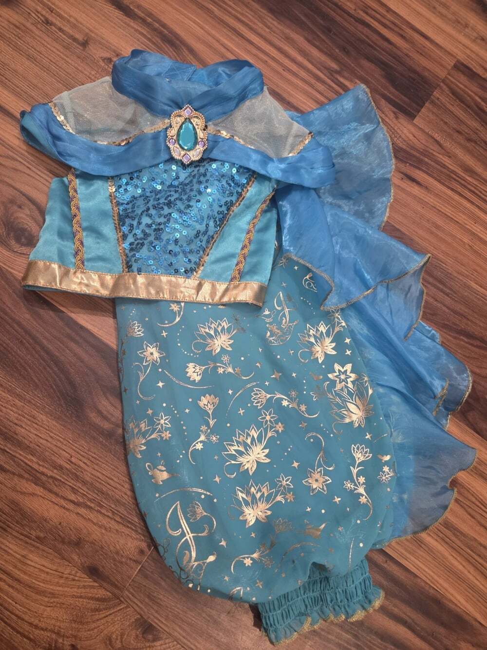 ​Disney Store Princess Jasmine Aladdin Costume Set Sz 3T Gold Foil Detail